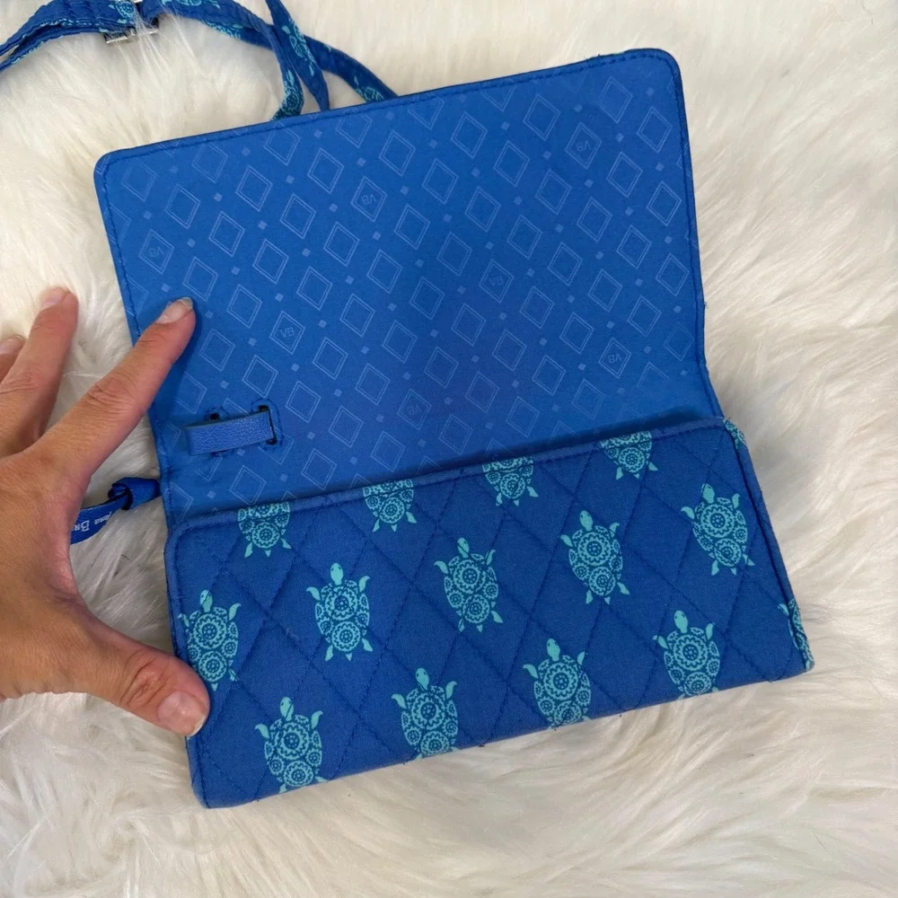 Vera Bradley - Turtle Print‎ Quilted Crossbody Wallet Purse